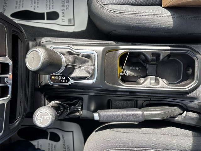 Used 2022 Jeep Gladiator Overland image 26