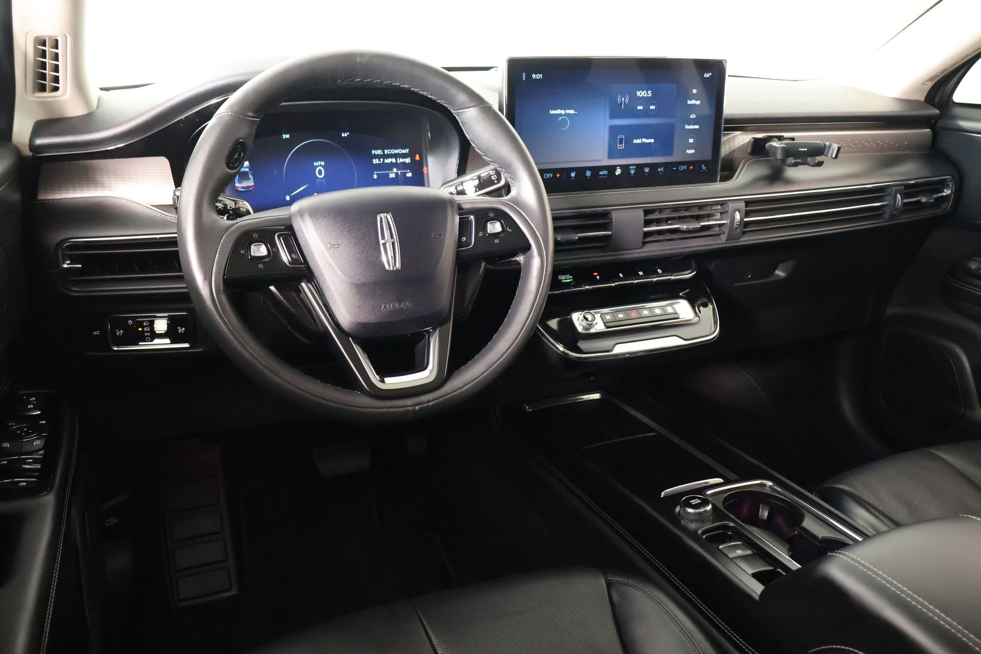 Used 2024 Lincoln Corsair Reserve w/ Equipment Group 201A image 2