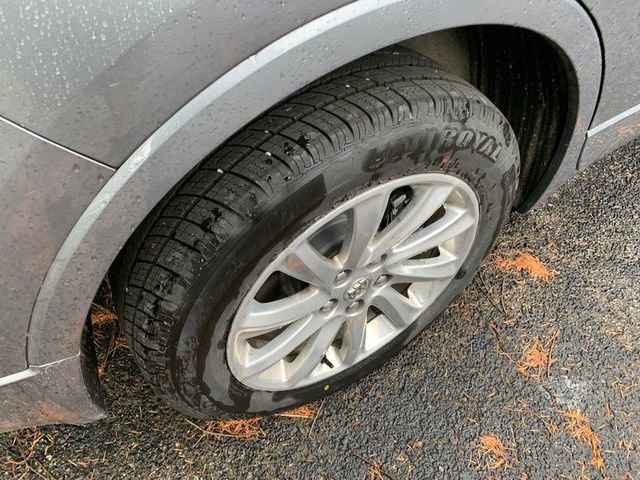 Used 2019 Buick Envision Essence AWD/4WD image 7