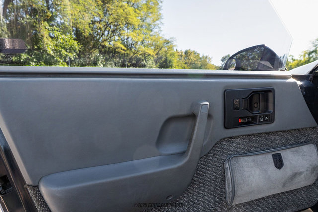 Used 1986 Pontiac Fiero GT image 38