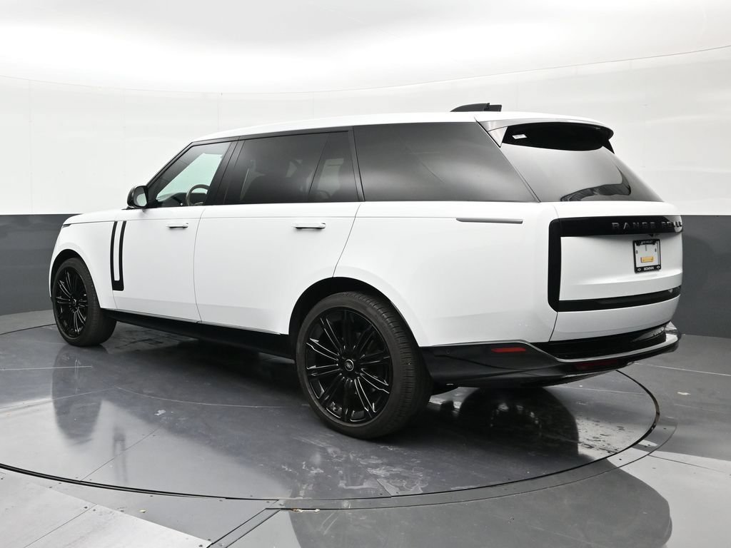Used 2025 Land Rover Range Rover Long Wheelbase SE AWD/4WD image 3