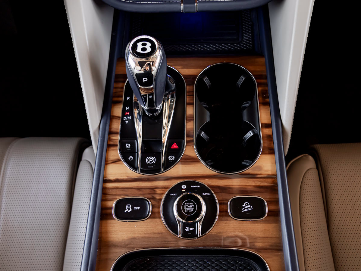 Certified 2024 Bentley Bentayga AWD/4WD image 24