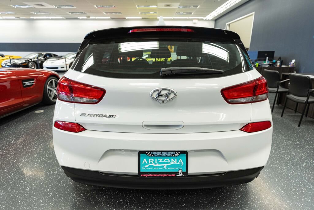 Used 2018 Hyundai Elantra GT FWD image 7