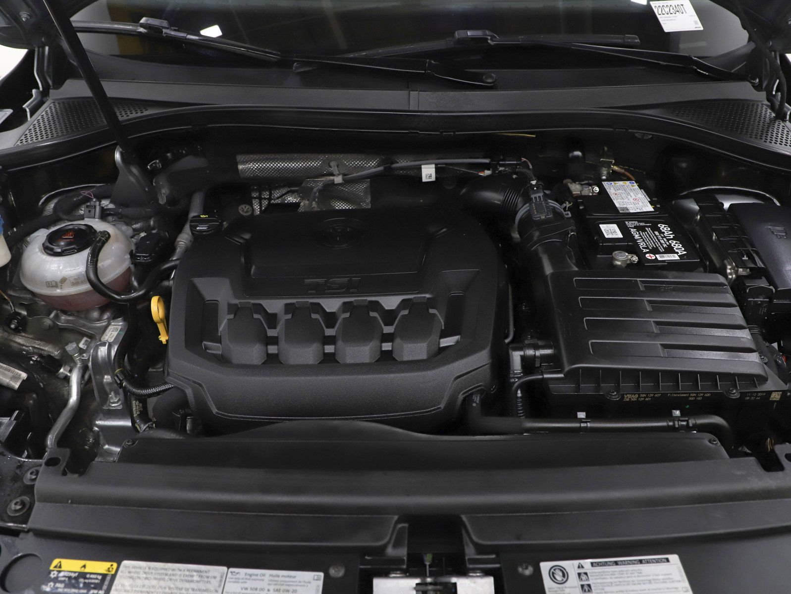 Used 2020 Volkswagen Tiguan SEL Premium R-Line w/ 3rd Row Seat Package image 25