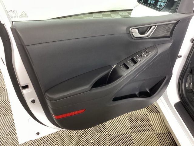 Used 2020 Hyundai Ioniq Blue image 15