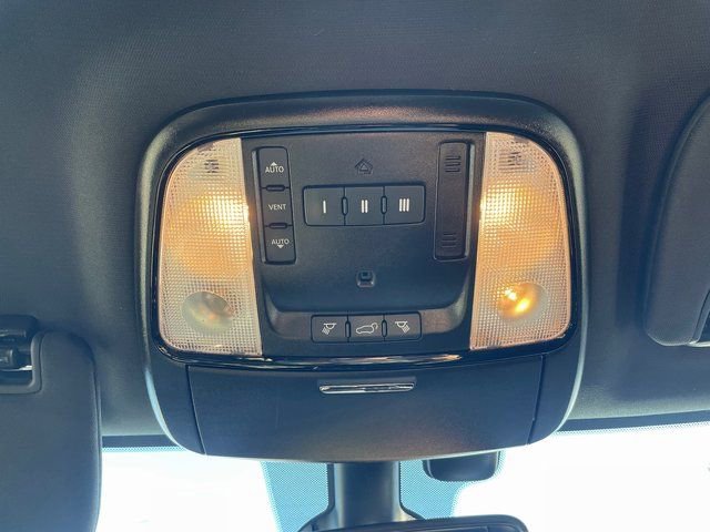 Used 2021 Dodge Durango R/T w/ Blacktop Package image 29