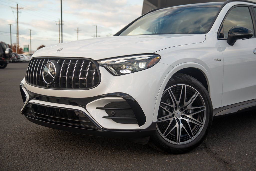 New 2025 Mercedes-Benz GLC 63 AMG S image 12