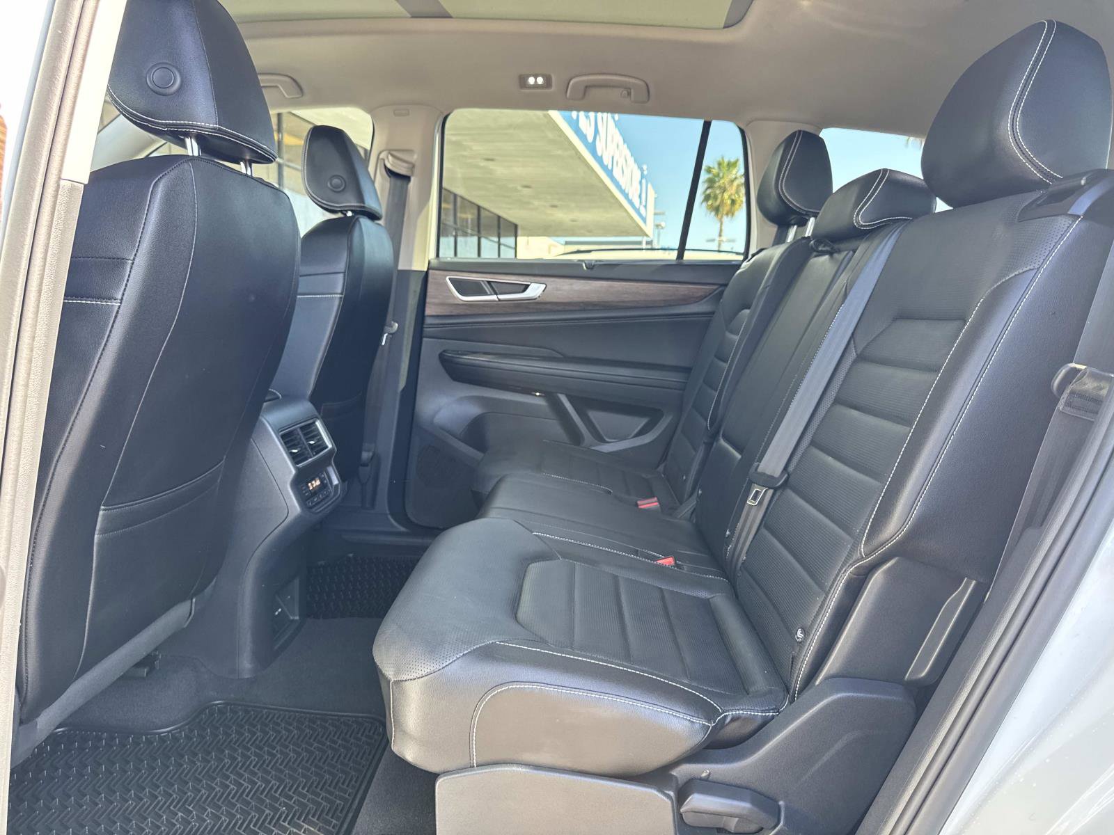 Certified 2025 Volkswagen Atlas SEL image 25