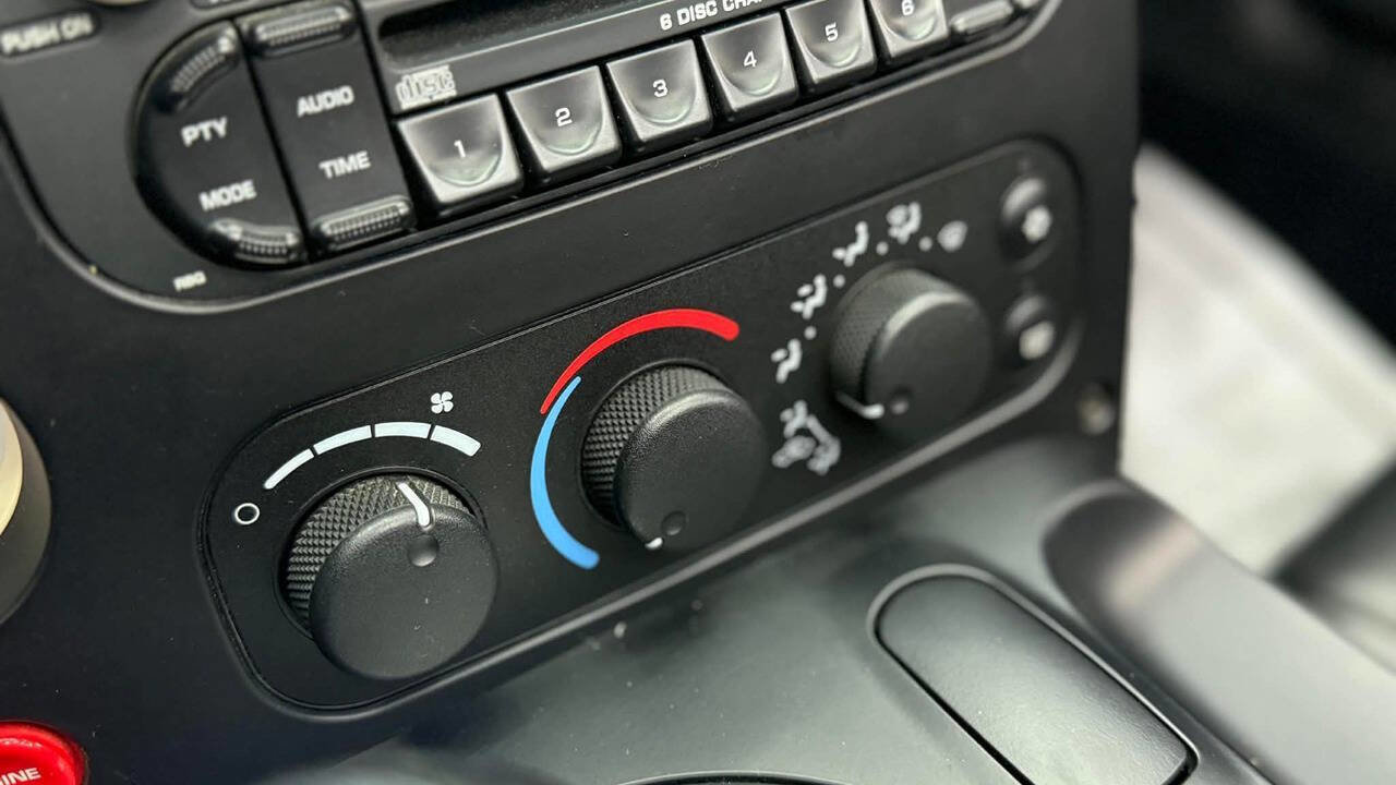 Used 2005 Dodge Viper SRT-10 image 27