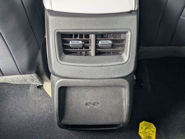 Certified 2025 Chevrolet Equinox EV LT FWD image 13