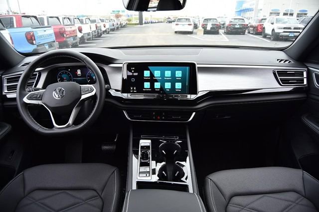 New 2026 Volkswagen Atlas Cross Sport SE image 7