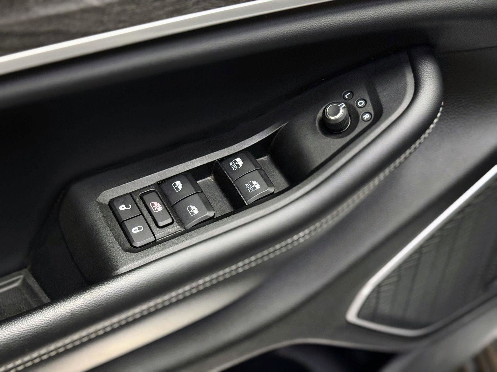 Used 2021 Jeep Grand Cherokee L Limited image 13