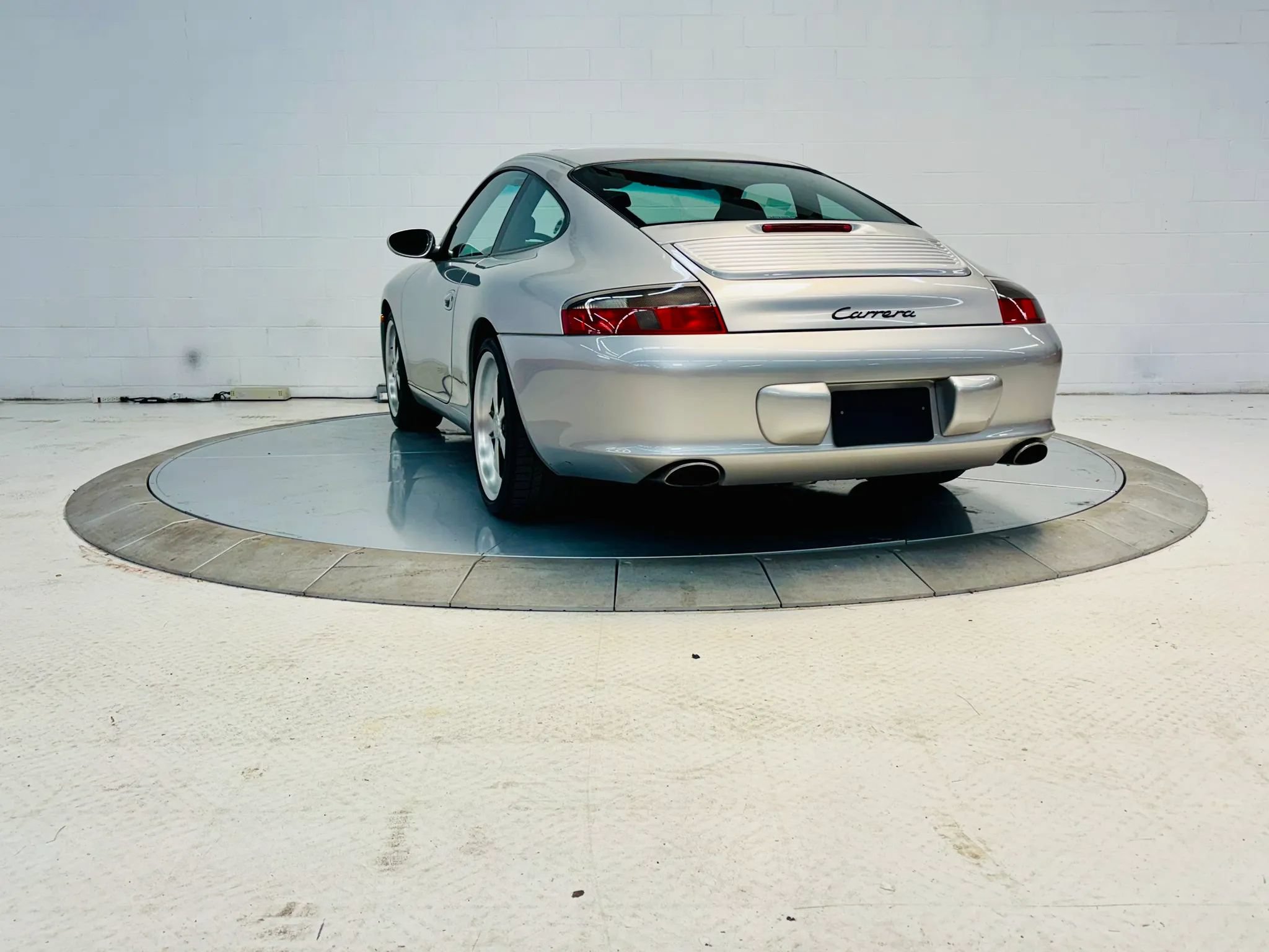 Used 2002 Porsche 911 GT3 RS image 36