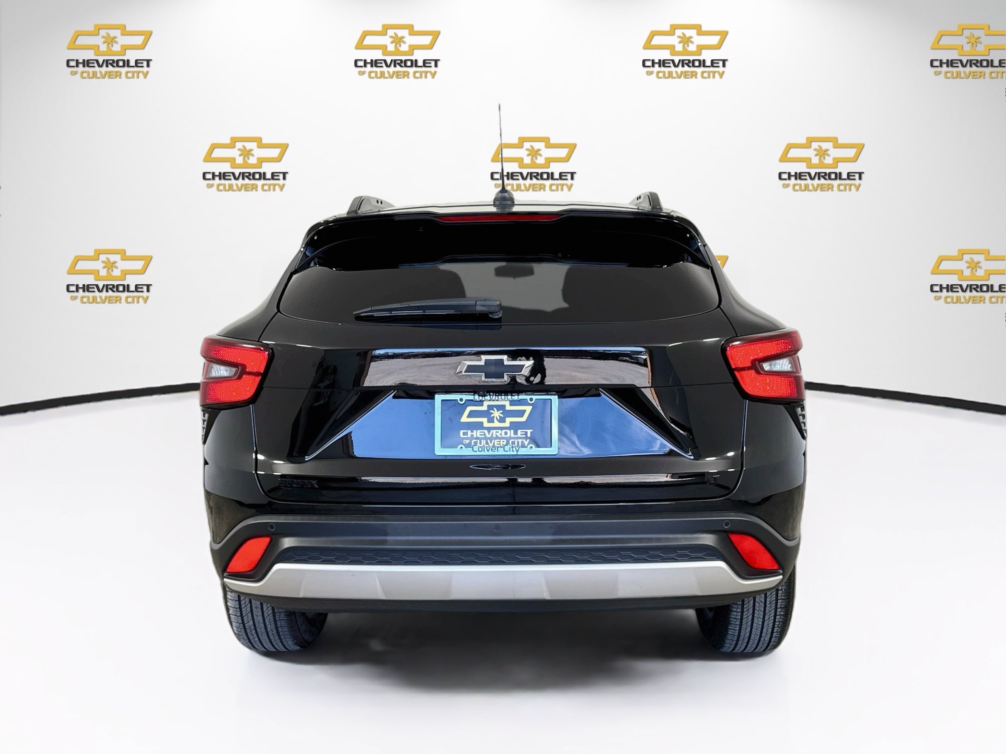 Used 2025 Chevrolet Trax LT w/ Driver Confidence Package FWD image 7