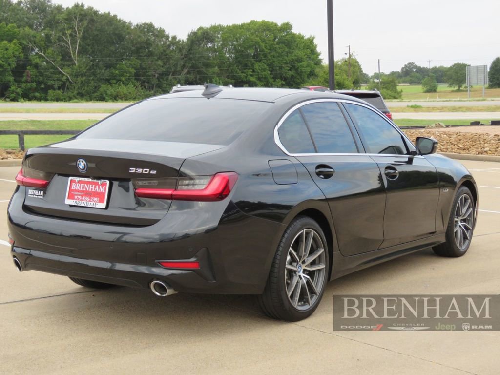 Used 2022 BMW 330e image 6