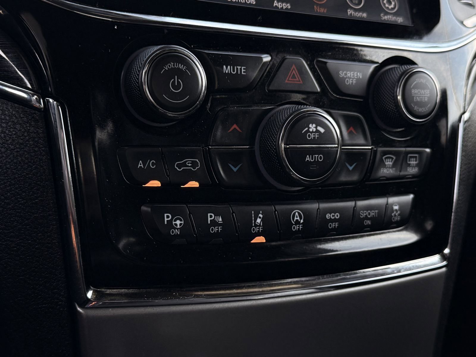 Used 2019 Jeep Grand Cherokee Trailhawk image 21