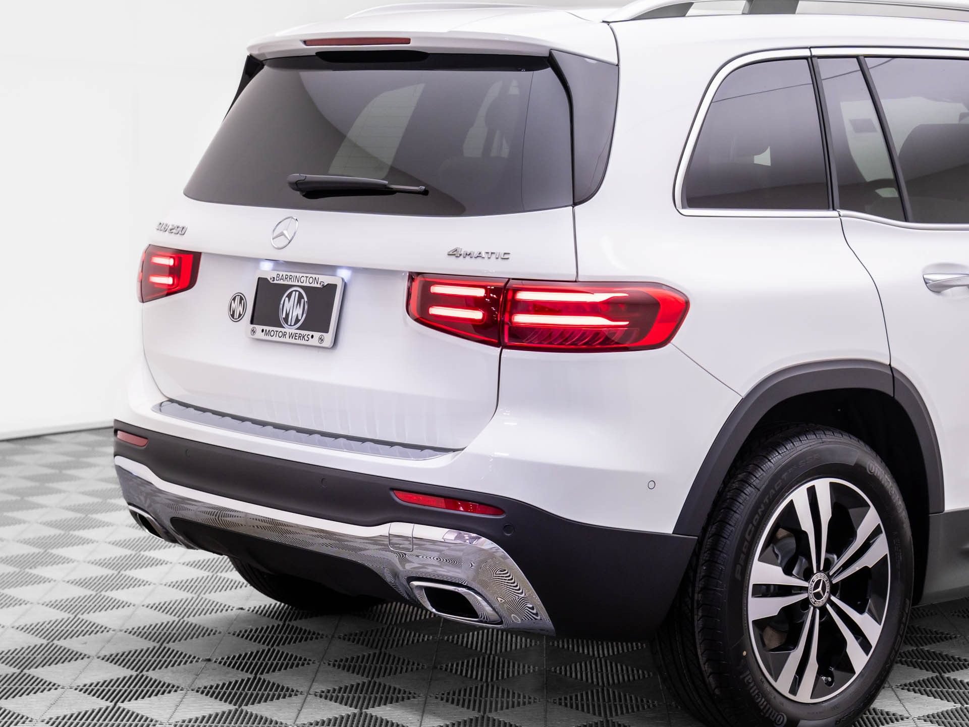 New 2026 Mercedes-Benz GLB 250 4MATIC image 39