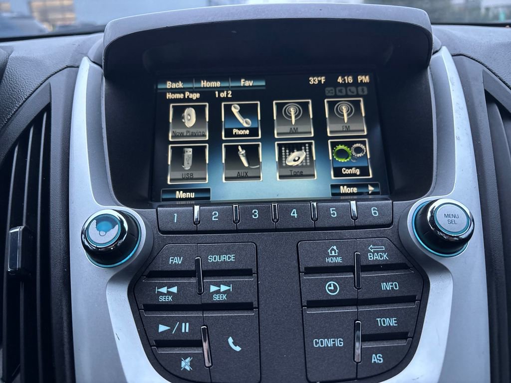 Used 2017 Chevrolet Equinox L image 24