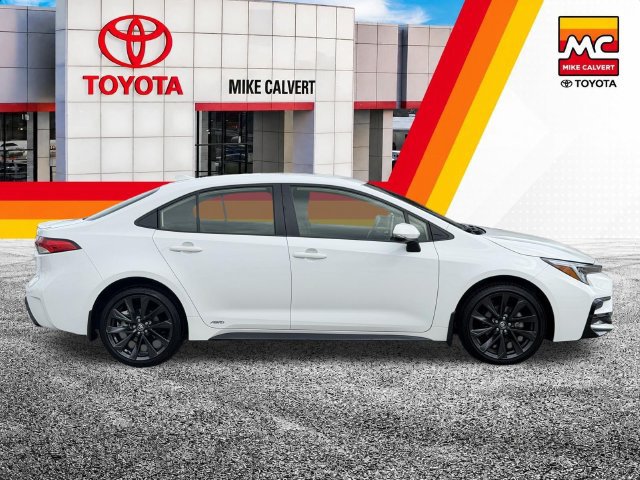 Certified 2026 Toyota Corolla SE w/ SE Premium Package AWD/4WD image 10