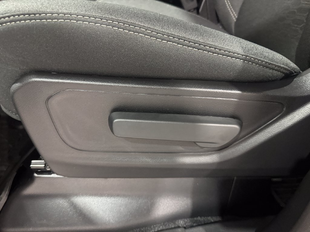 New 2027 RAM 1500 Tradesman w/ Off Road Group AWD/4WD image 18