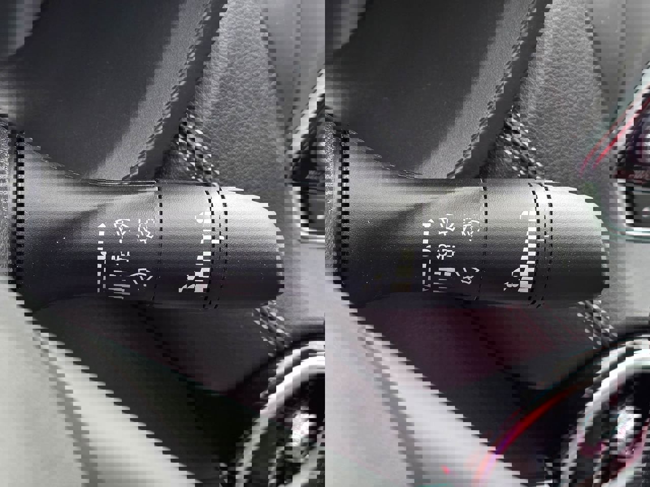 Used 2025 Nissan Sentra SV image 26