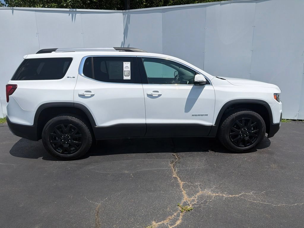 Used 2023 GMC Acadia SLE w/ Driver Convenience Package FWD image 2