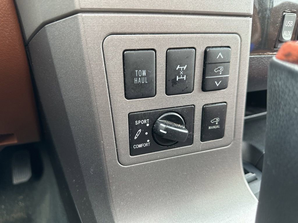 Used 2014 Toyota Sequoia Platinum image 25