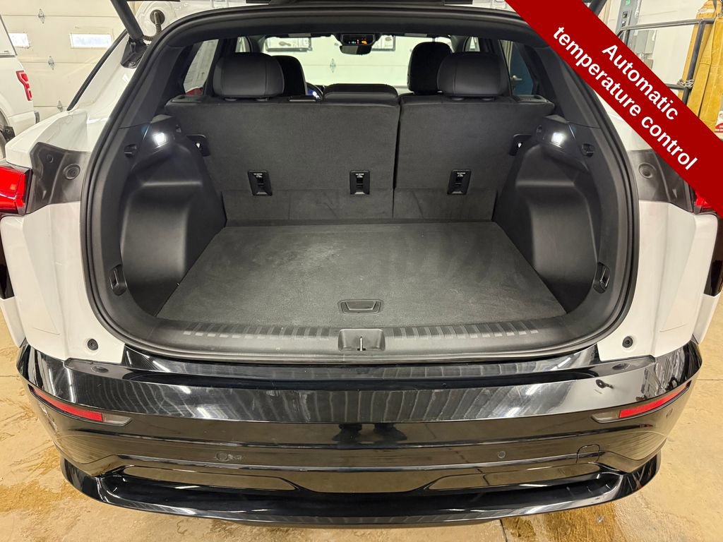 Used 2024 Chevrolet Blazer EV RS image 39