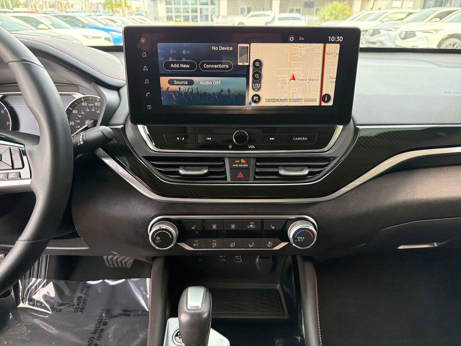 Used 2023 Nissan Altima 2.5 SR w/ SR Premium Package image 16