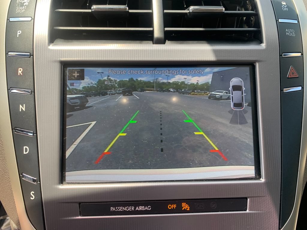 Used 2019 Lincoln MKZ Premiere FWD image 16