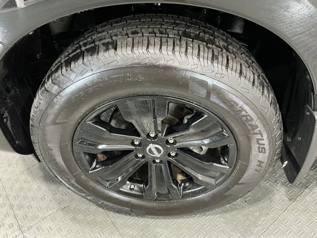 Used 2023 Nissan Titan SV w/ SV Convenience Package image 35