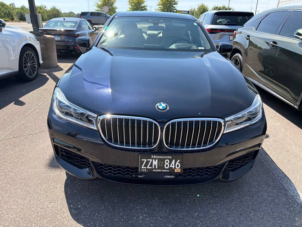 Used 2016 BMW 750i xDrive AWD/4WD image 2