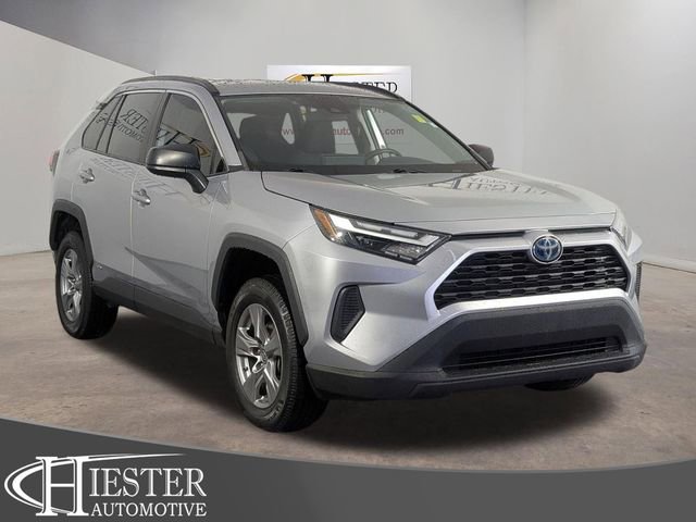 Used 2023 Toyota RAV4 LE AWD/4WD image 1