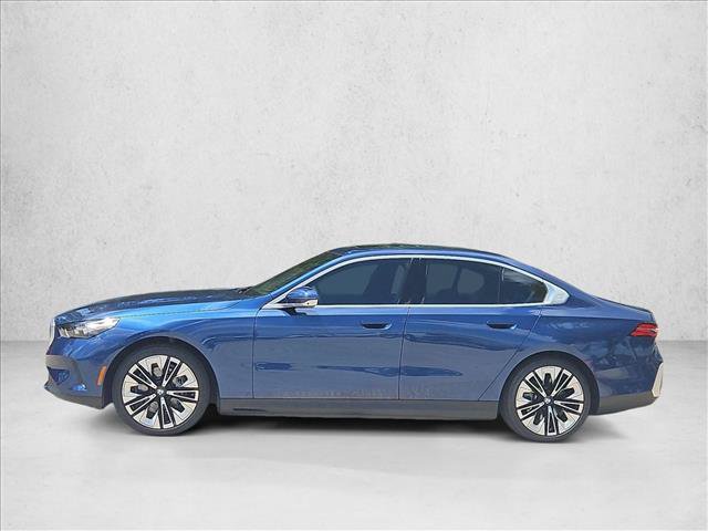 Used 2026 BMW i5 eDrive40 w/ Premium Package RWD image 9