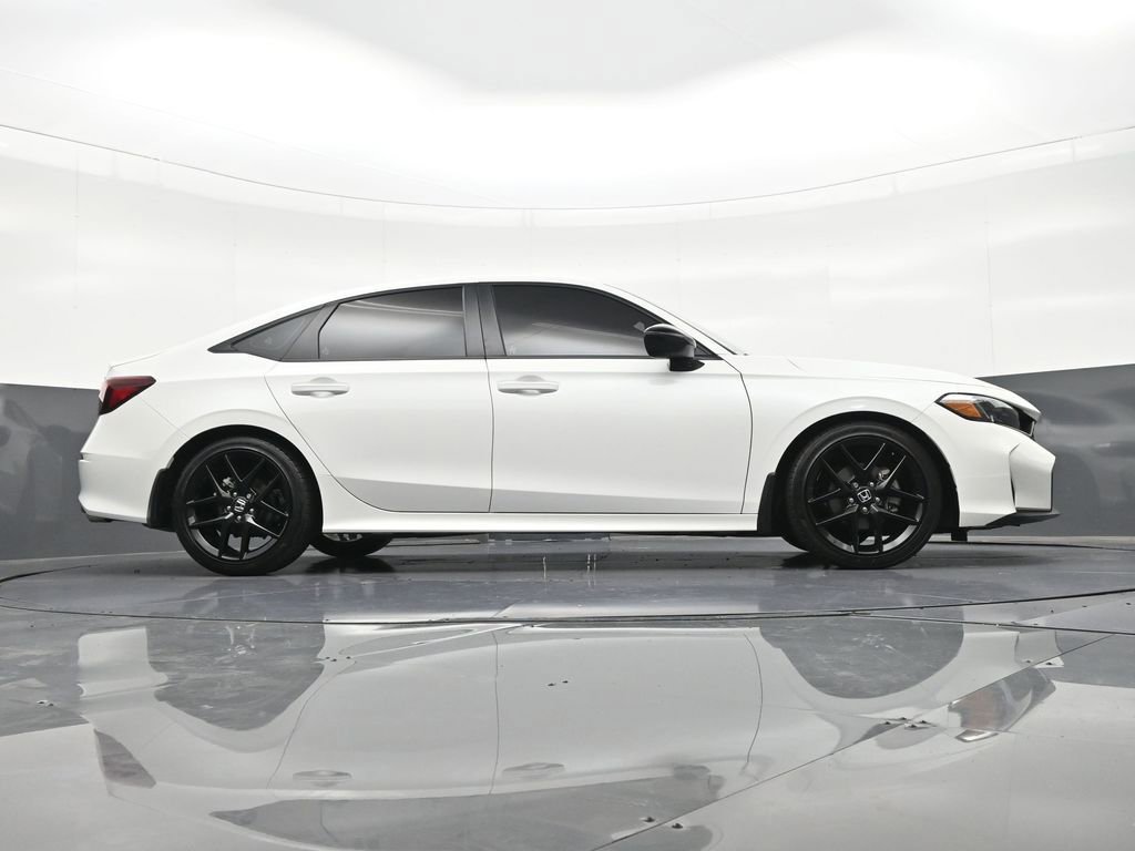 Used 2025 Honda Civic Sport image 28