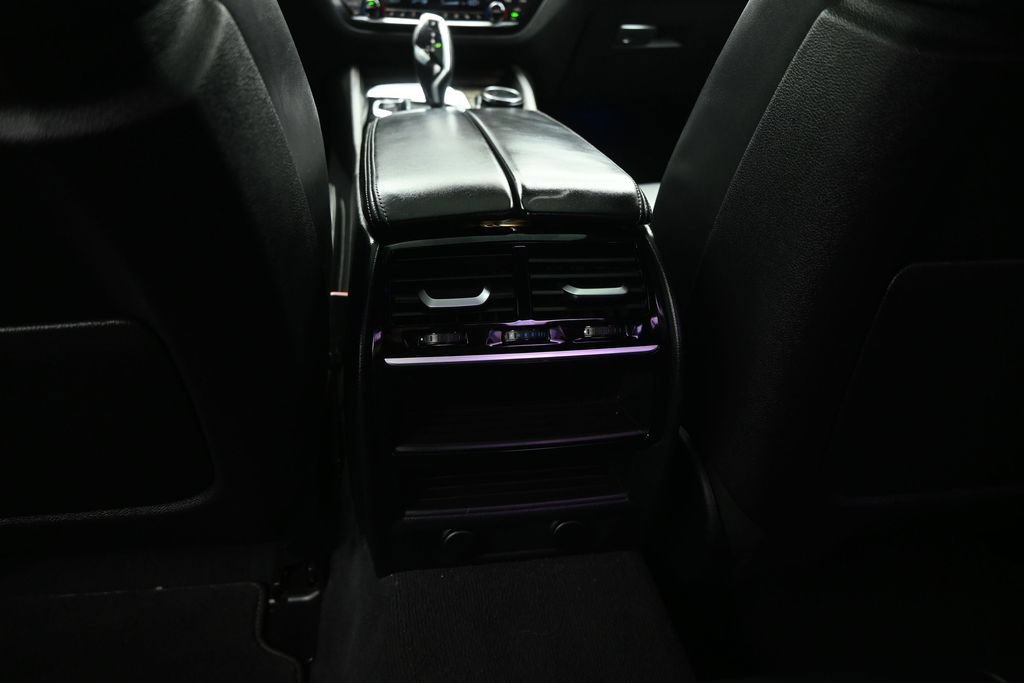 Used 2018 BMW M550i xDrive AWD/4WD image 20