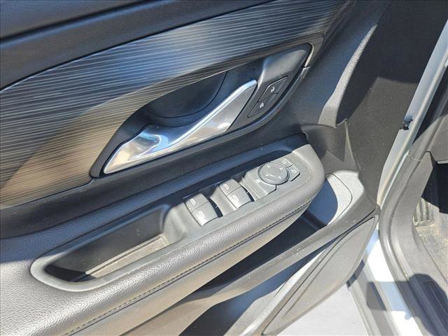 Used 2022 GMC Terrain SLE w/ Driver Convenience Package FWD image 14