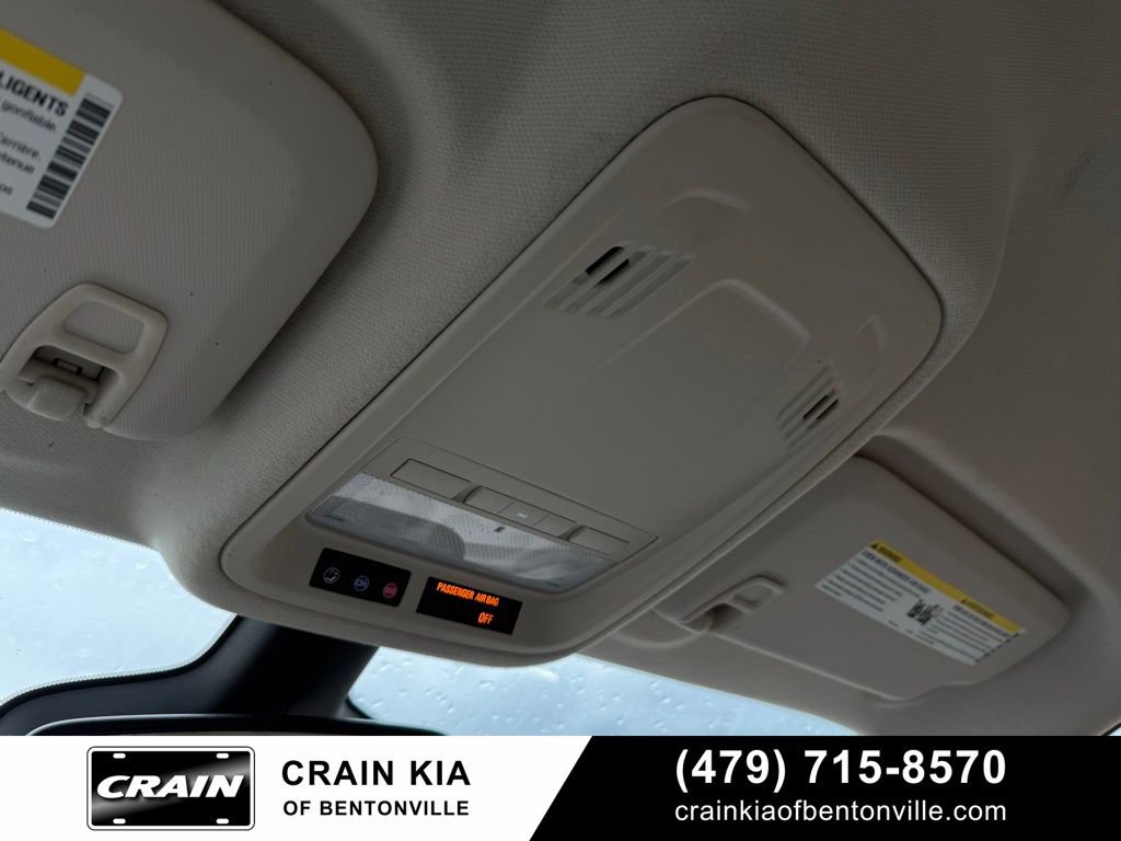 Used 2017 Chevrolet Cruze Premier w/ Enhanced Convenience Package FWD image 19