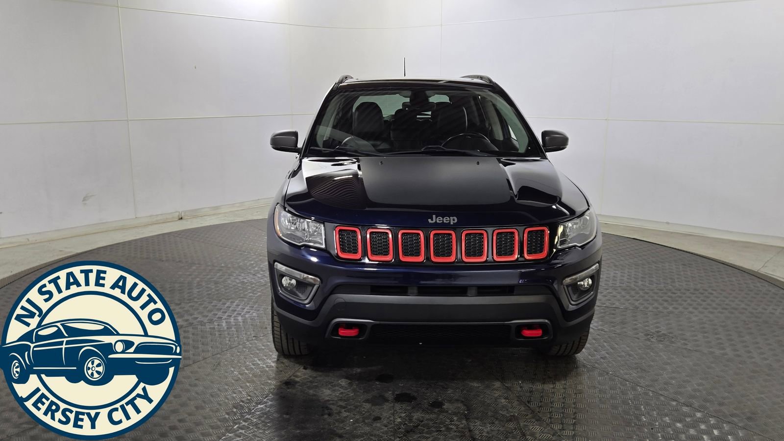 Used 2018 Jeep Compass Trailhawk w/ Leather Interior Group AWD/4WD image 2