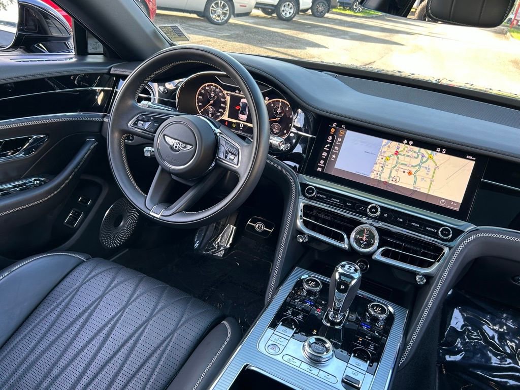 Used 2021 Bentley Flying Spur V8 image 9