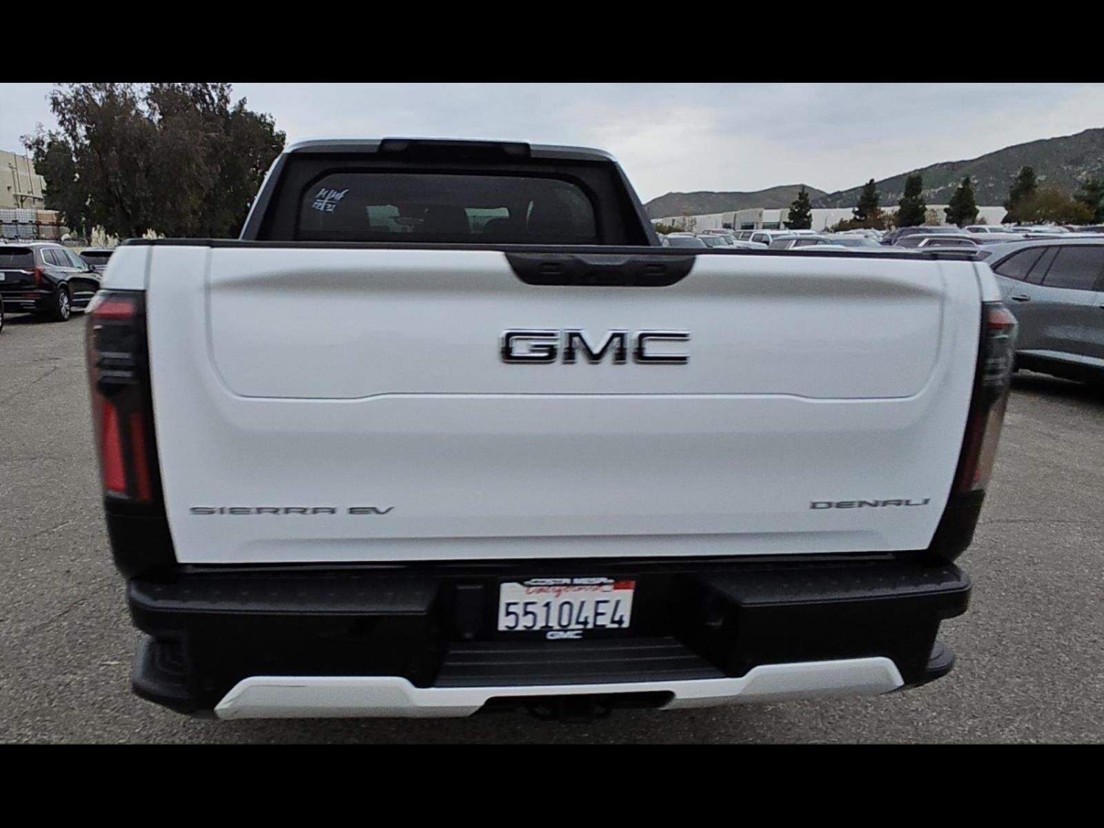 Used 2025 GMC Sierra EV Denali AWD/4WD image 22