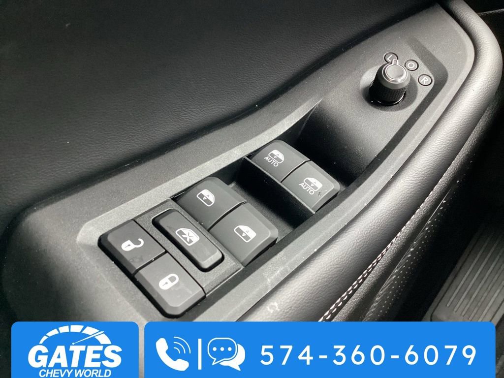 Used 2025 Jeep Grand Cherokee L Altitude image 27