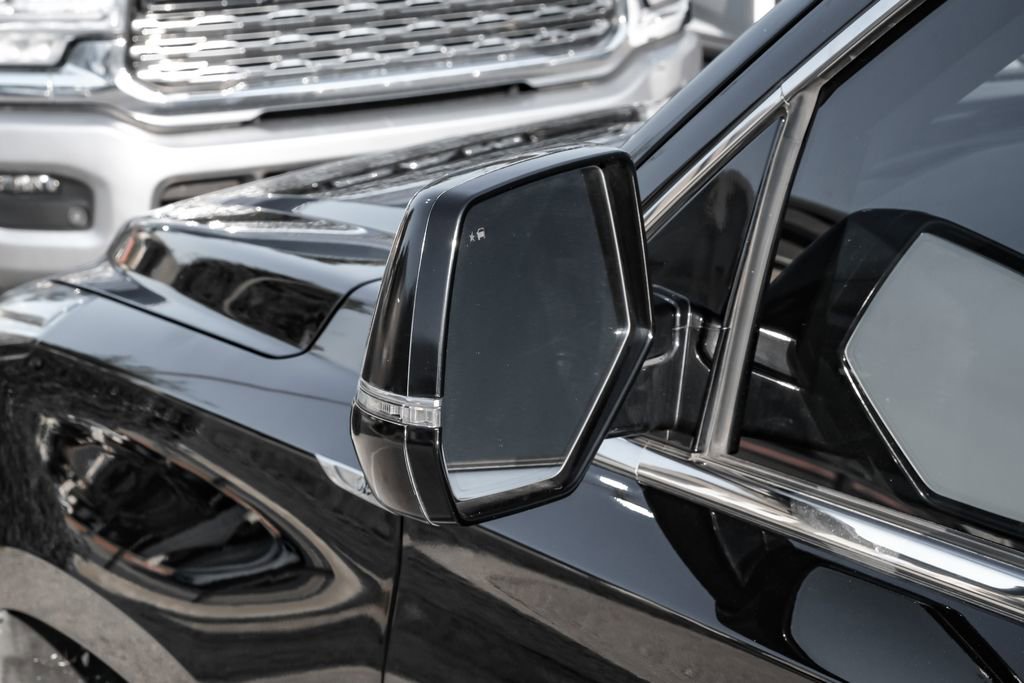 Used 2018 Cadillac Escalade Luxury RWD image 38