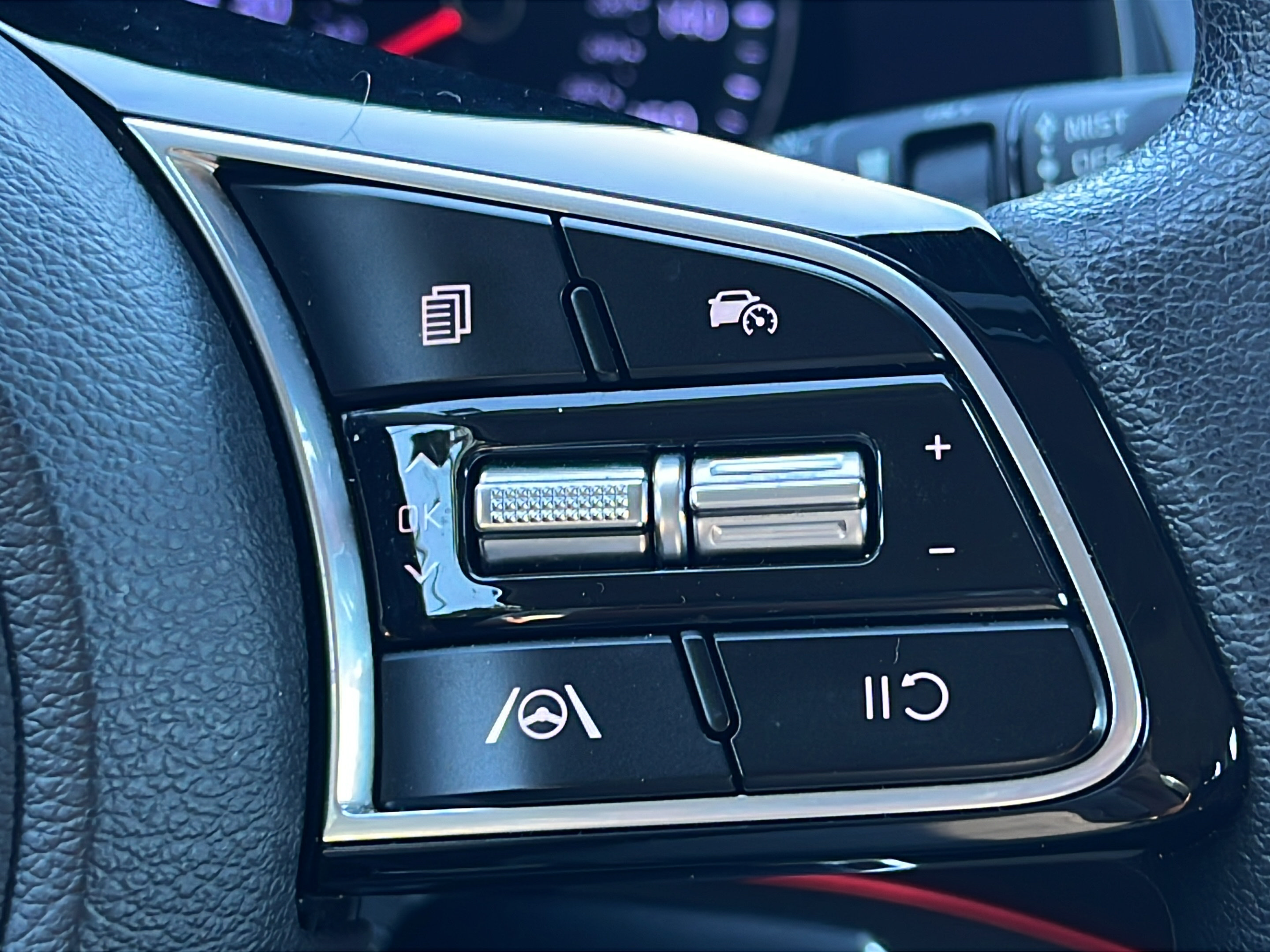 Certified 2023 Kia Forte LXS w/ LXS Technology Package FWD image 18