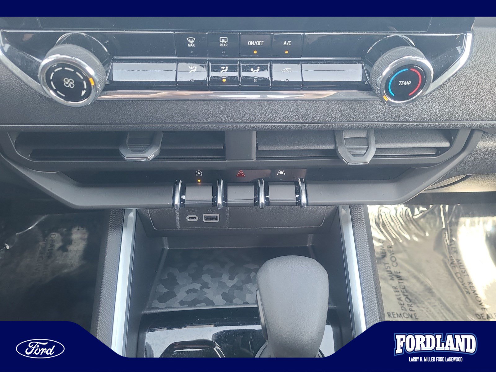 Used 2026 Chevrolet Colorado W/T w/ Advanced Trailering Package AWD/4WD image 30
