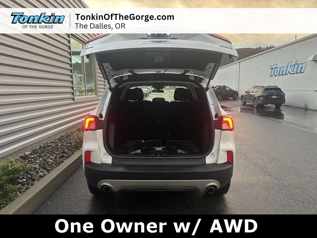 Used 2022 Ford Escape SE image 4