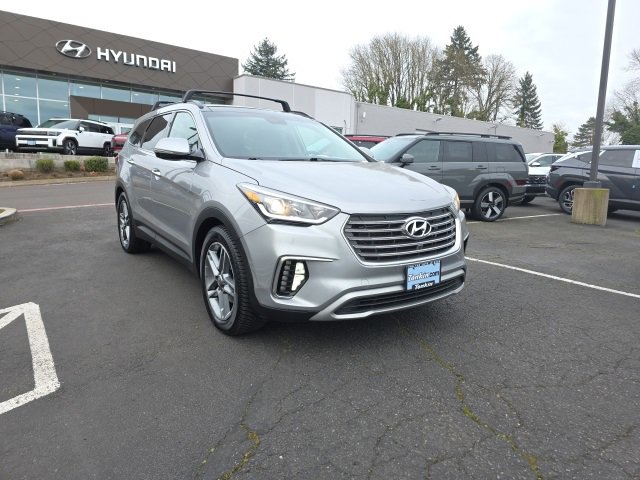 Used 2017 Hyundai Santa Fe SE image 2