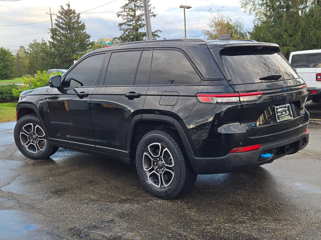 Used 2023 Jeep Grand Cherokee Trailhawk w/ Luxury Tech Group III AWD/4WD image 18