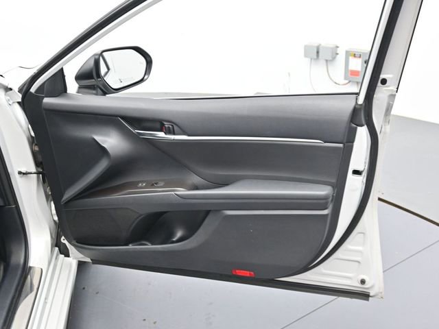 Used 2024 Toyota Camry SE w/ Convenience Package image 28