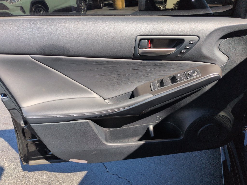 Used 2023 Lexus IS 350 F Sport AWD/4WD image 10